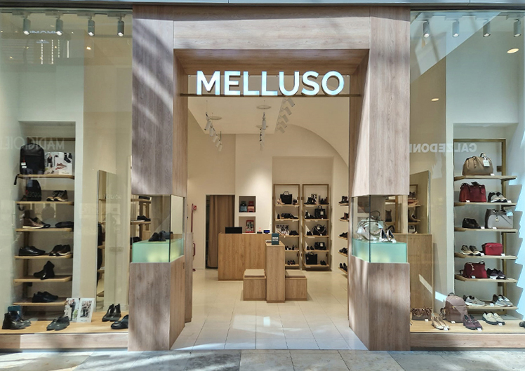 progettazione negozio scarpe